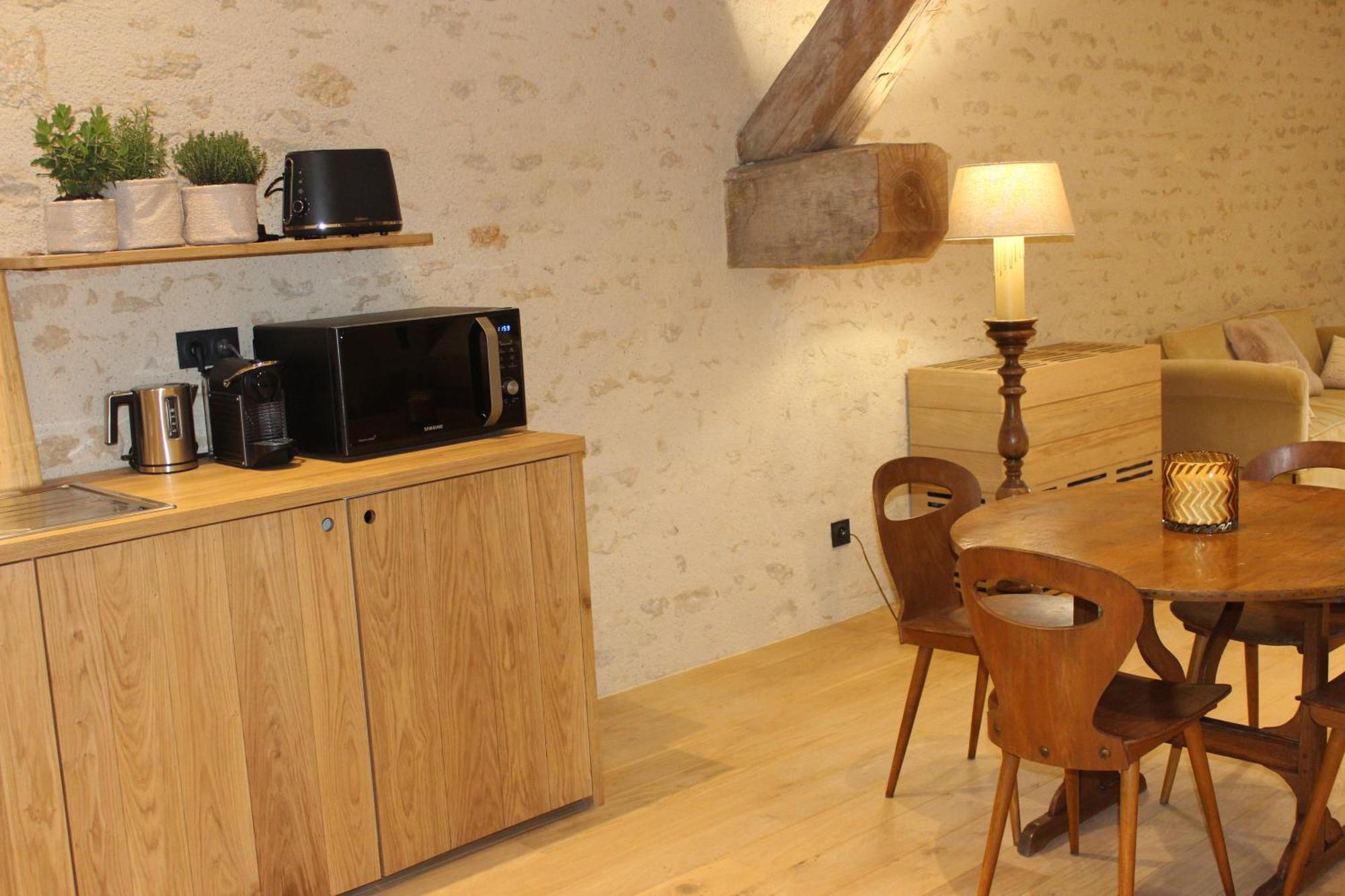 Chateauneuf Suites Екстериор снимка